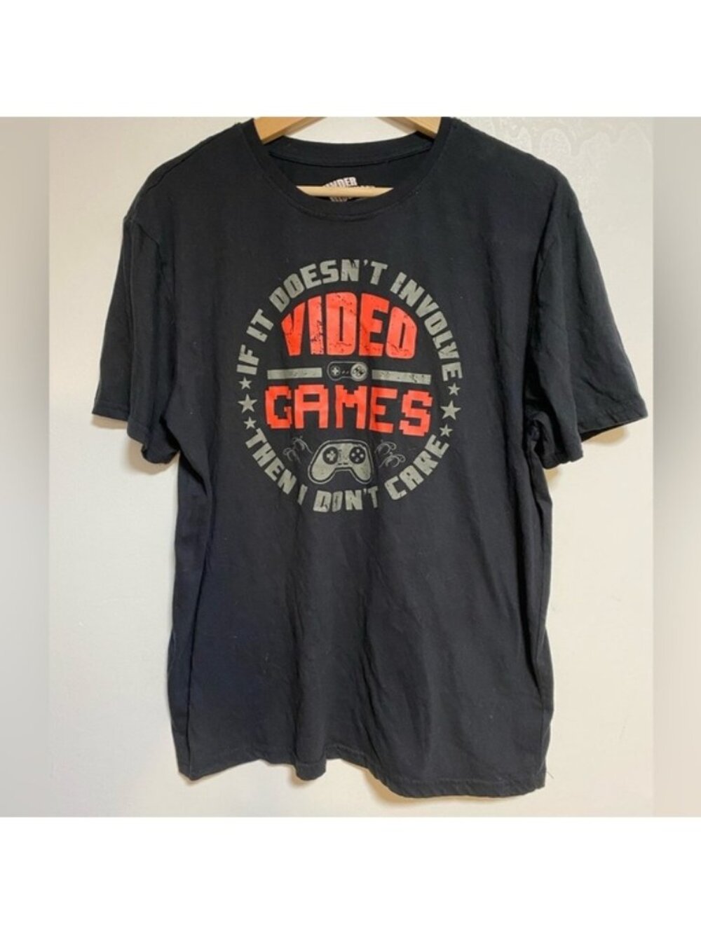 “If It Doesn’t Involve Video Games Then I Don’t Care” Graphic Tee – Size L - Picture 2 of 5
